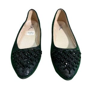 Women dress flats